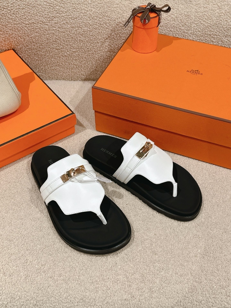 H**mes slippers